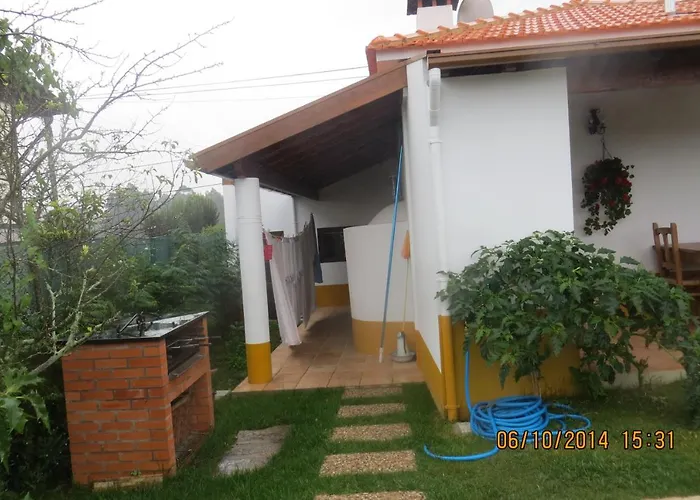 Casa da Avó, campo praia a 2 kms do mar